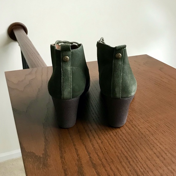 Donald J. Pliner “Makko” Suede Wedge Ankle Boots, 10M - Picture 3 of 6